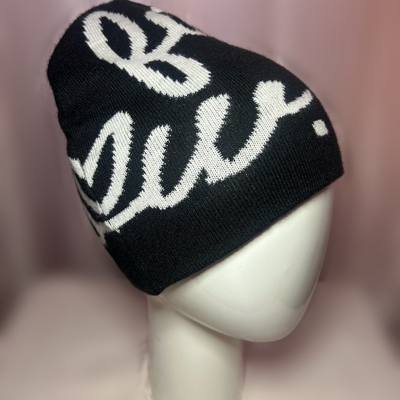 Filthy Wealth Beanie - Picture 1 of 2